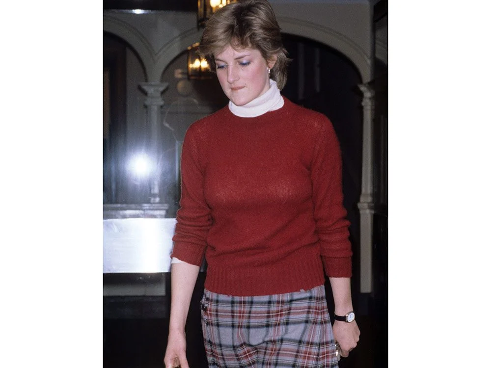 "15 rare images of Princess Diana you must watch"
